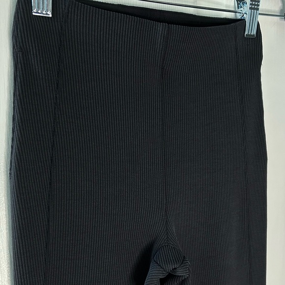 #44- $65/ RETAIL $148 LULULEMON Brushed Softstreme Ribbed Zip Flared Pant 32.5" - Picture 8 of 14